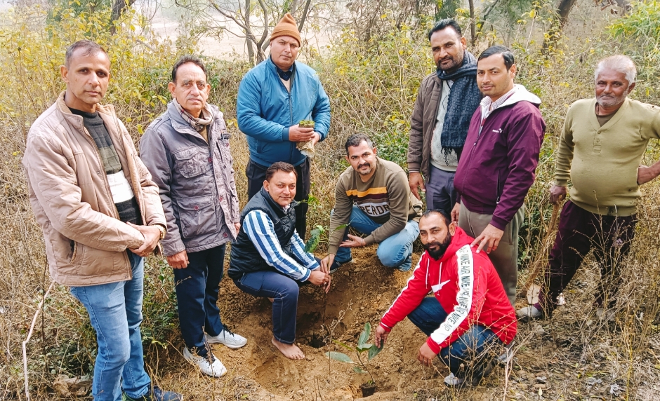 Guru Dutt Bhardwaj Haibowal celebrated his eco-friendly birthday by planting Triveni